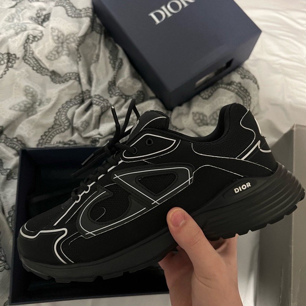 Dior b30